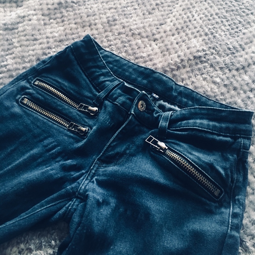 LF Carmar Multi Zipper Skinny Jeans